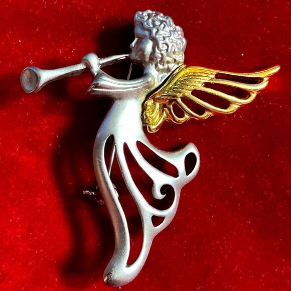 Set of 2 Gold & Silver Angel Brooches - Picture 1 of 9